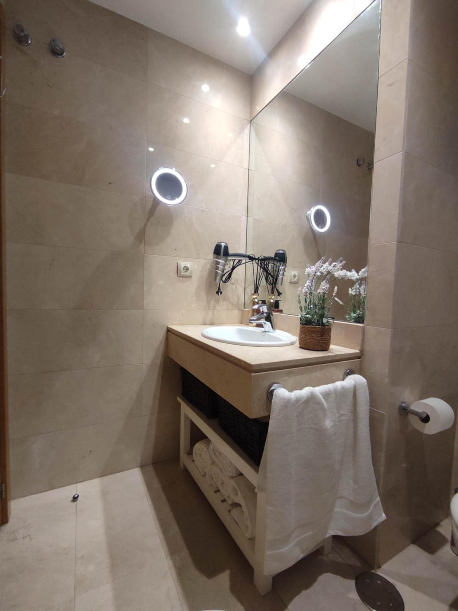 Atico Mirador Del Naranco, Parking Gratuito, Wifi, Zona Residencial Apartment Oviedo Exterior photo