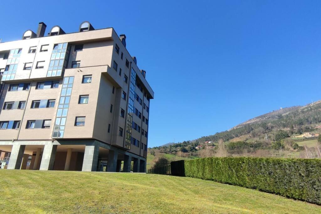 Atico Mirador Del Naranco, Parking Gratuito, Wifi, Zona Residencial Apartment Oviedo Exterior photo